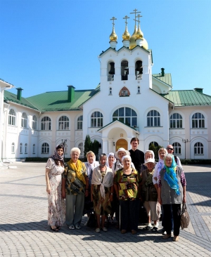 Участники проекта &quot;Долголетие в Подмосковье&quot; в Богоявленском Старо-Голутвин мужском монастыре